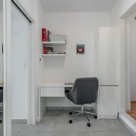 Modern Marija With The Balcony And The Sea View Daire