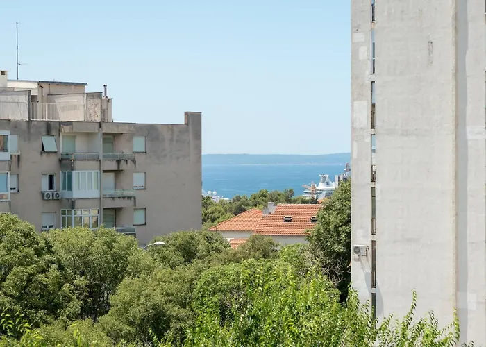 Modern Marija With The Balcony And The Sea View Spalato
