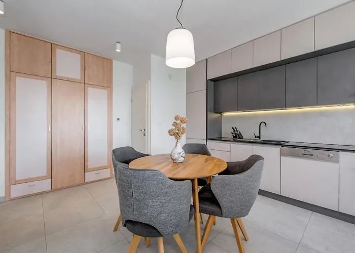 Apartamento Modern Marija With The Balcony And The Sea View