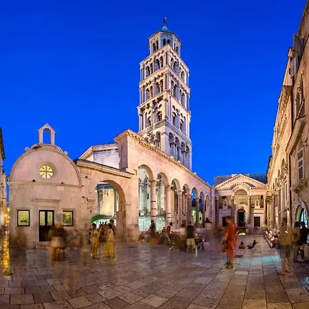 Modern Marija With The Balcony And The Sea View Апартаменты